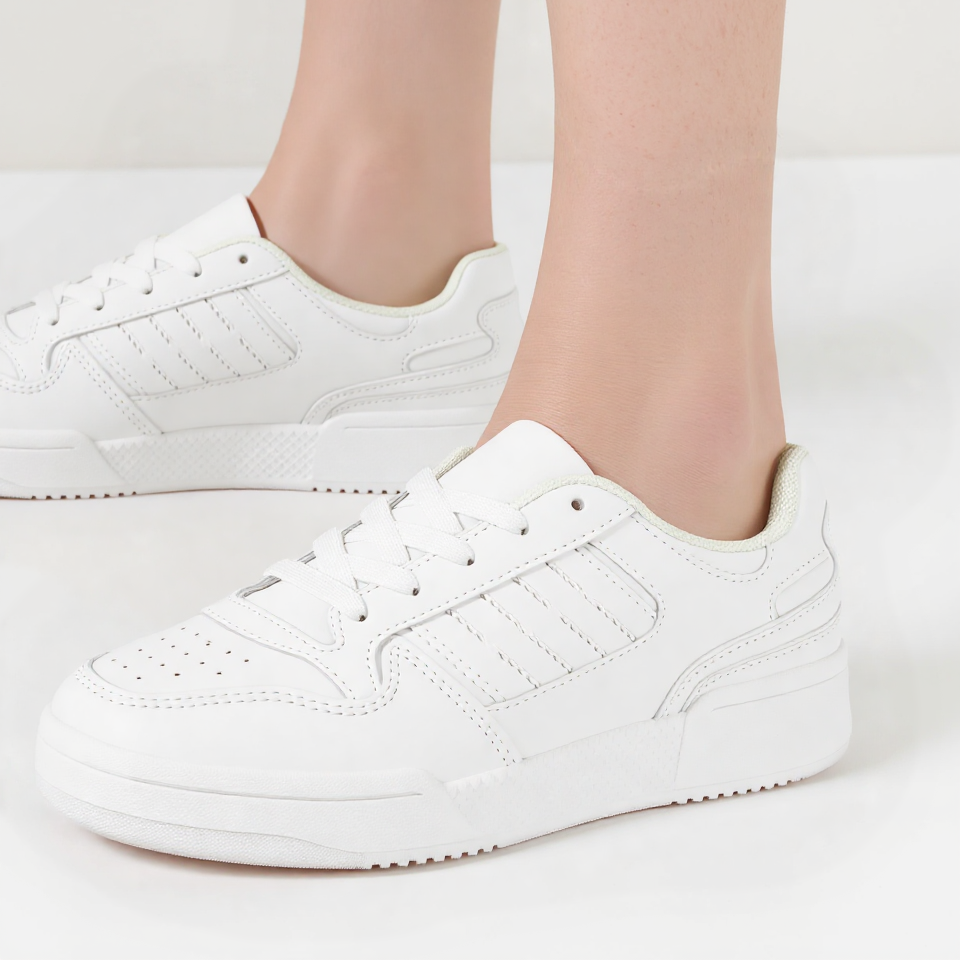 Białe buty sportowe damskie sznurowane sneakersy Adrensa