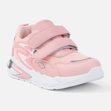 Różowe sportowe buty...